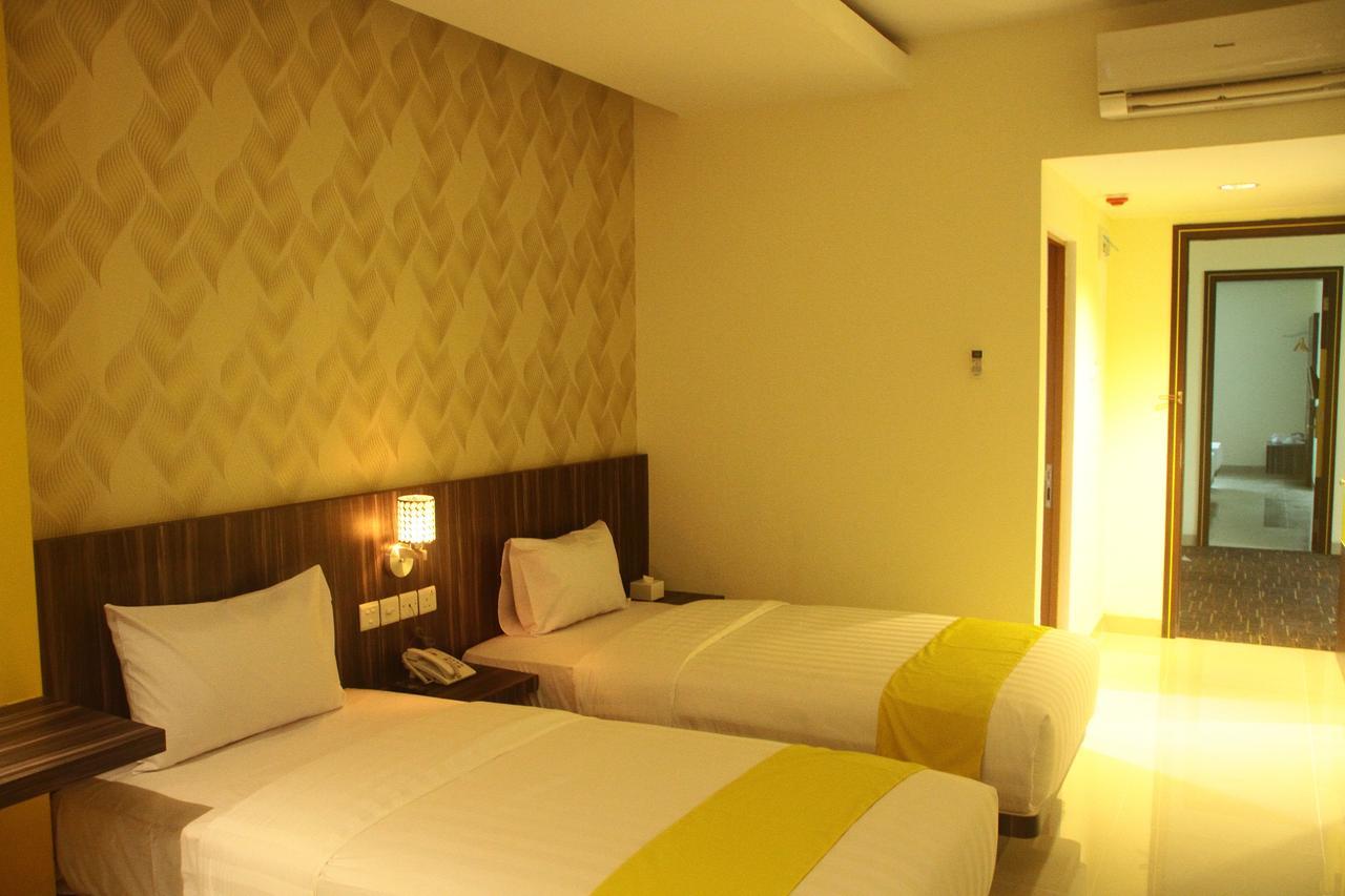 Kaliban Hotel Batam Room photo